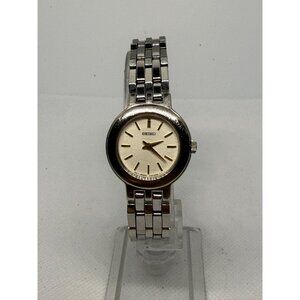 Vintage Seiko Womens Stainless Steel Quartz Watch 7" Bracelet Gold-Tone Details